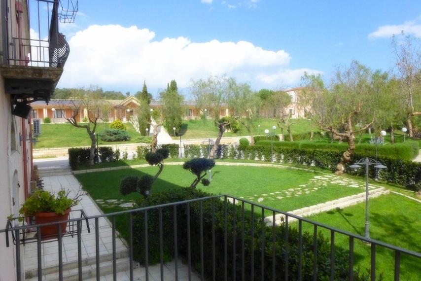 Hotel Tenuta Santa Lucia San Giovanni Rotondo Exterior foto